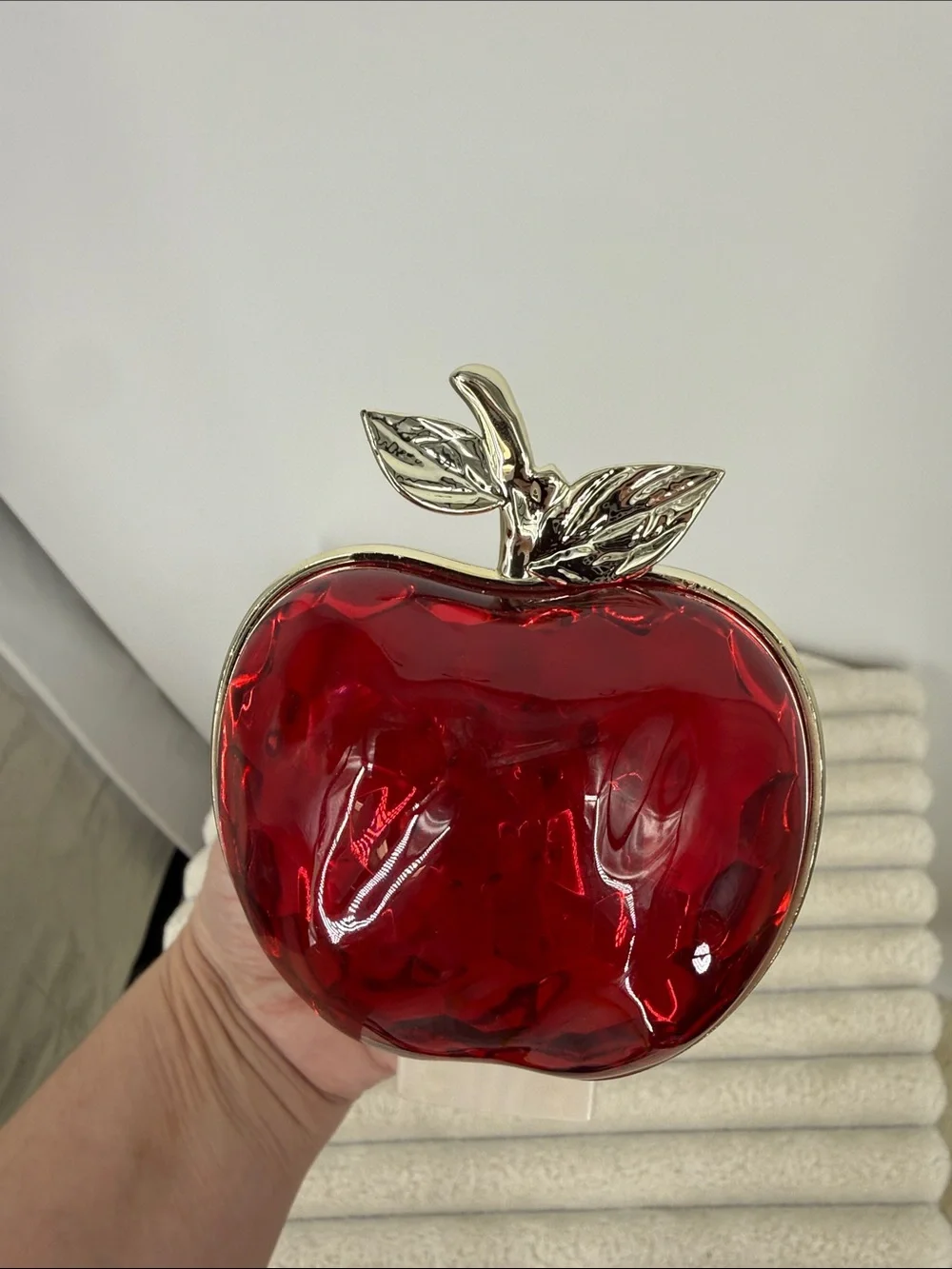 Bath & Body Works Red Apple Wallflower Fragrance plug